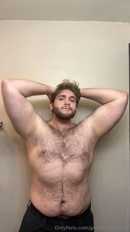 Just a quick photo shoot I did while shaving, and FUCK I’m s..