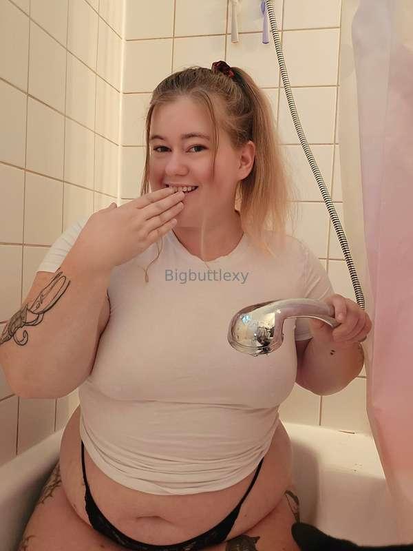 bigbuttlexy image #0