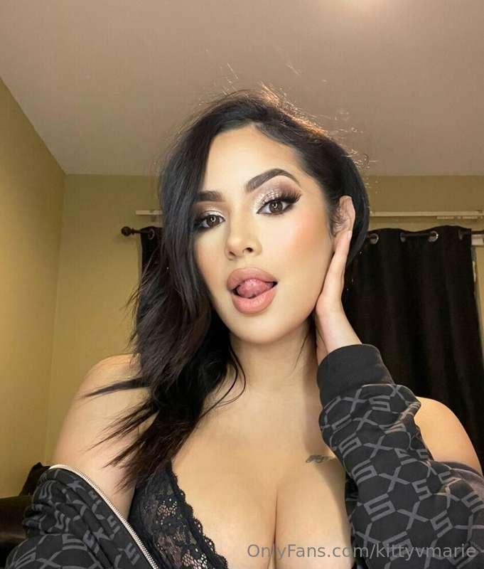 Lil throwback cause why nottt🥰...You like it baby?? 👅😈 