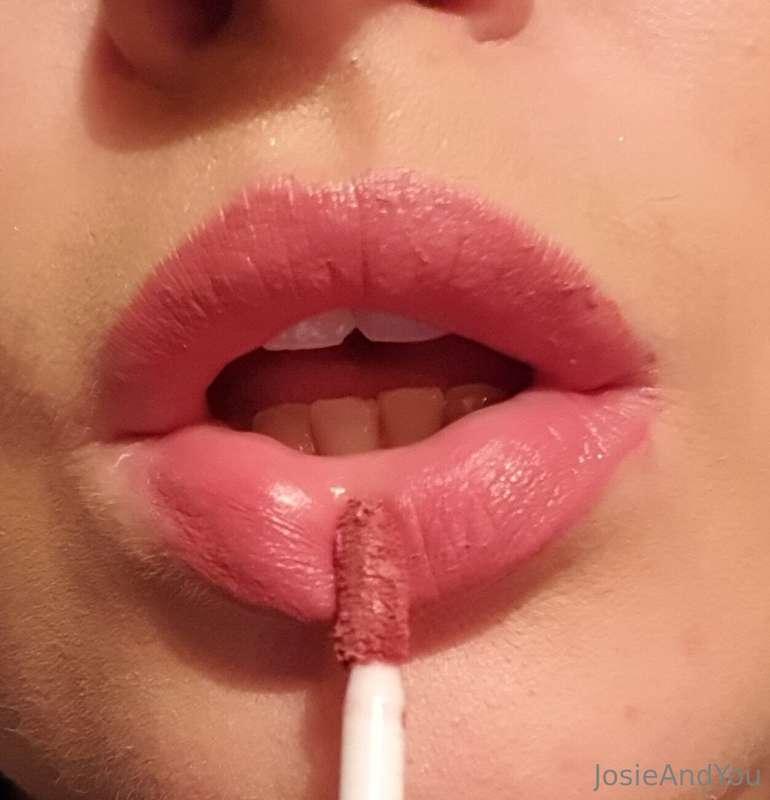 What naughtiness do you want to do with my pretty mouth?