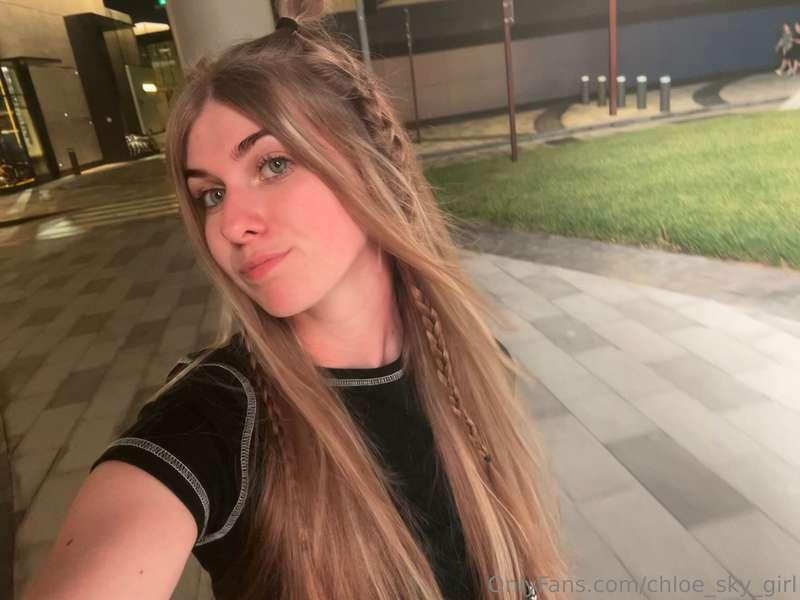 miss warm summer😍😍 do u like summer or winter more ?