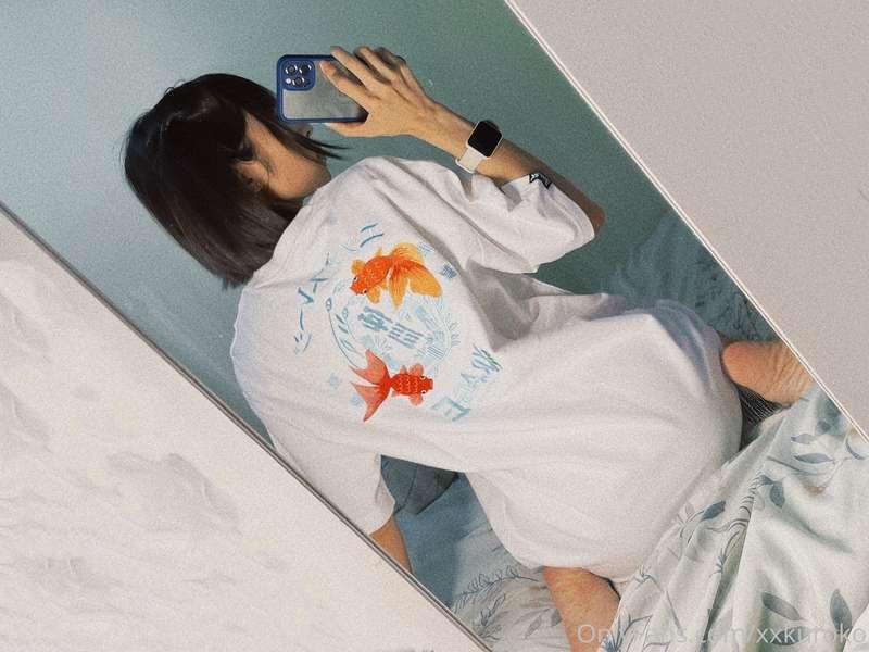 跟大家分享我人生中第一件潮T～
太喜歡了呀💖💖💖