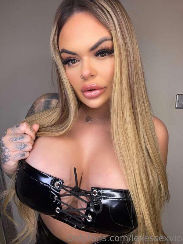 🖤🖤🖤