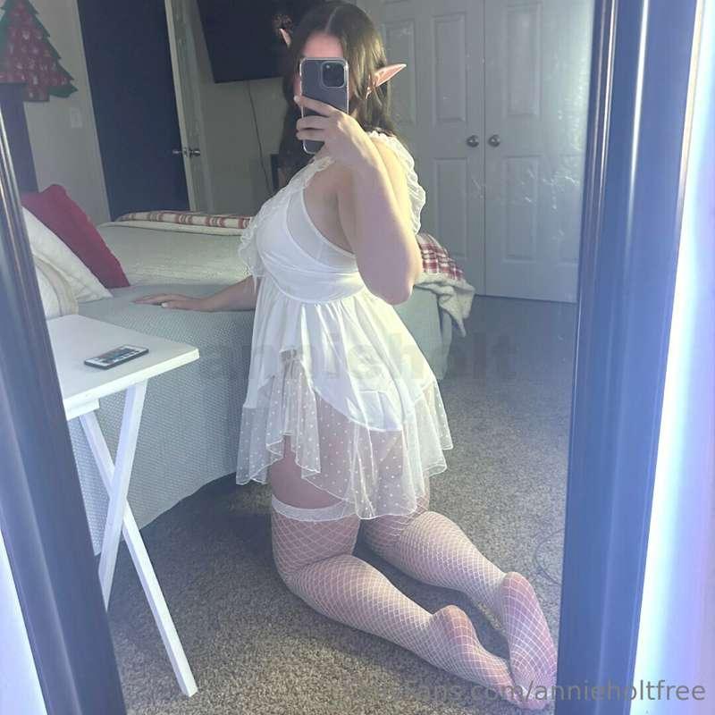 one of my favorite new lingerie gowns🧚
