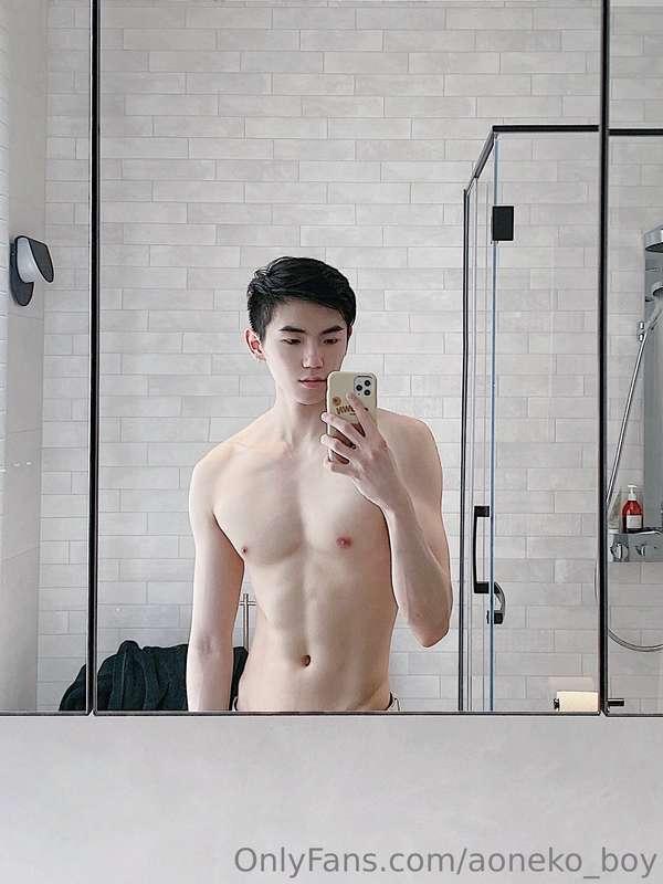 Do you like my pink nips?