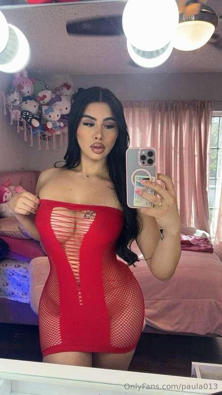 @alelishious is a super cute trans girl with an ass you won’..