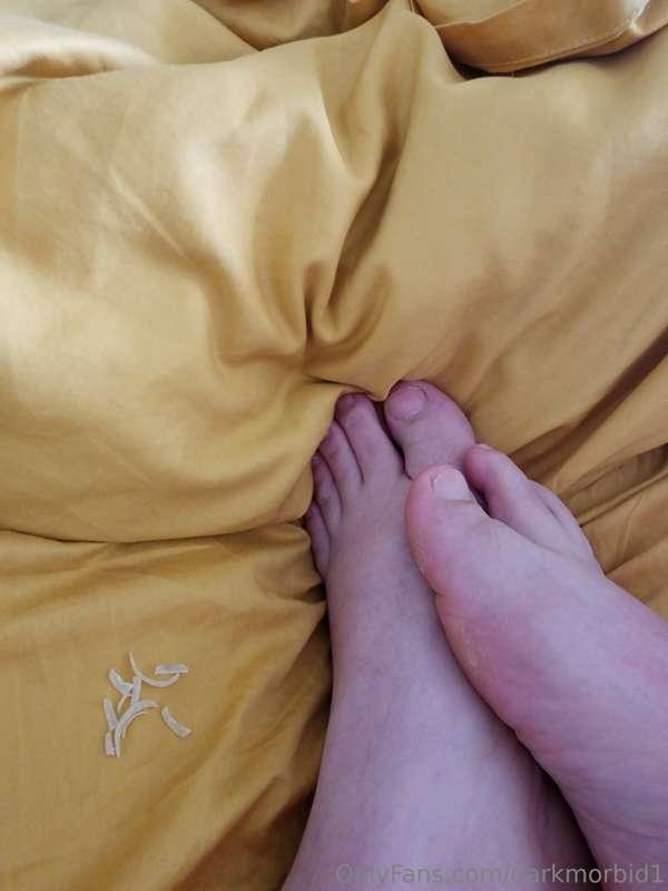 Finally! Those toenails have been clipped. They were startin..
