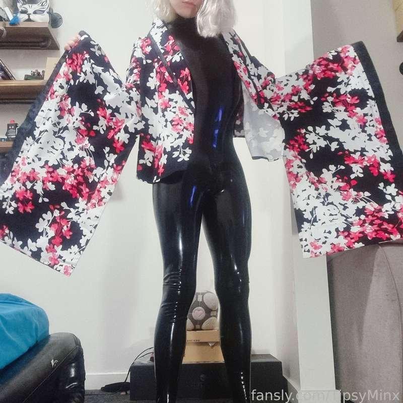 tipsyminx image #38