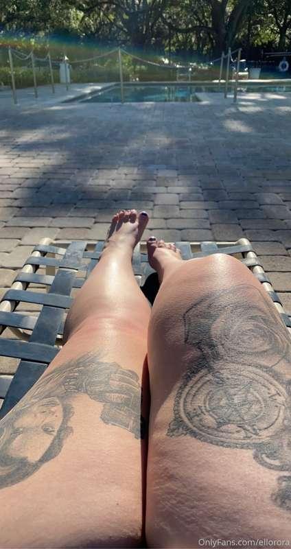 Thick tattooed thighs save lives