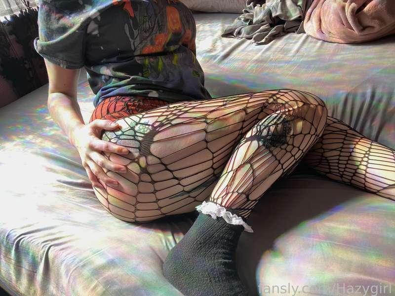 hazygirl image #2