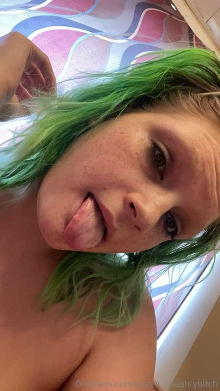 queen_naughtybitch image #0