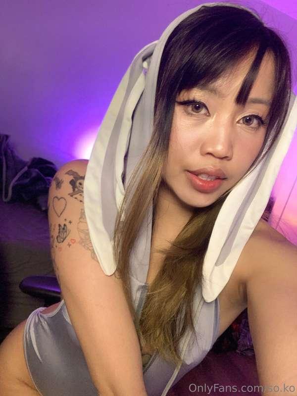 HAPPY EASTER🐰the easter bunny has arrived! the usual butt & ..