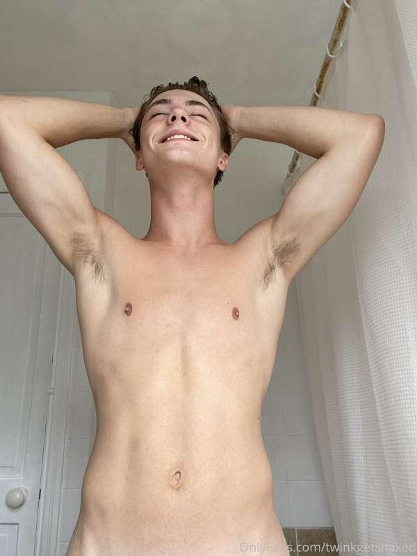 feeling good @twinksgetnaked