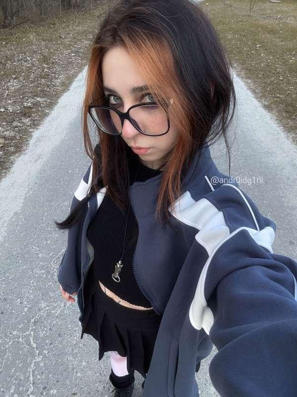 Today I had a walk in the woods, I really like solitude &gt;&lt;

#fyp #glasses #nerd #goth #emo #alt #altgirl #egirl #cutie #teen 