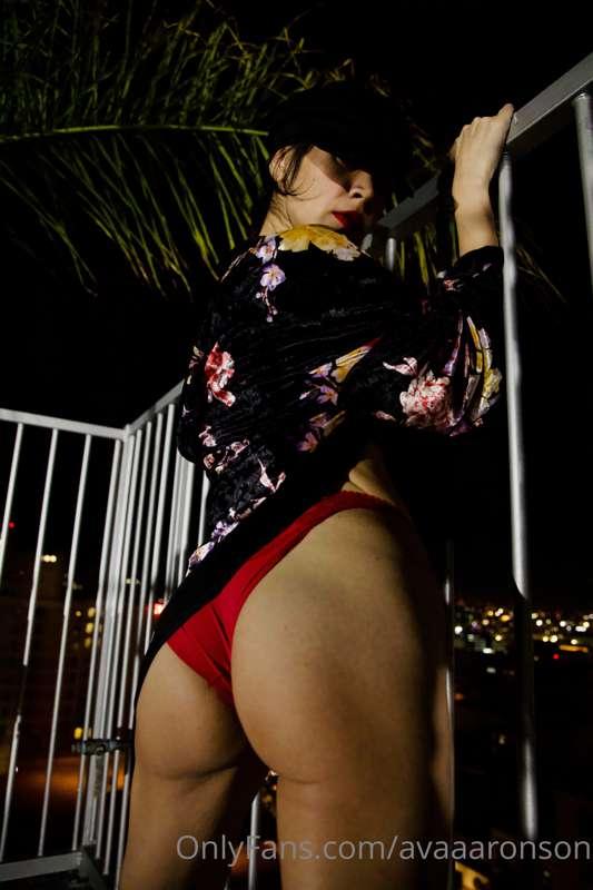 Hey 😈  Welcome to my page. I will have exclusive videos and ..
