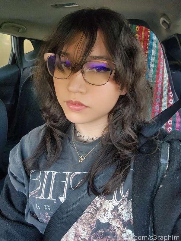 Do I look cute enough to kiss bb? 💋 

#trans #alt #transgirl #alternativegirl #tgirl #transgirls #goddess #shemale ##transgender 