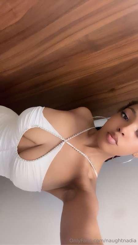 naughtnadia image #0