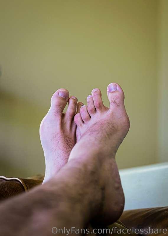 Now I’m having way too much fun with the feet pics! It’s up ..