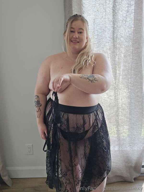 # want me to undress for you? *Join me in dm and let's play*..