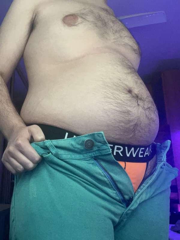 Bye twink shorts 🩳 … old tight clothes 😳🐷