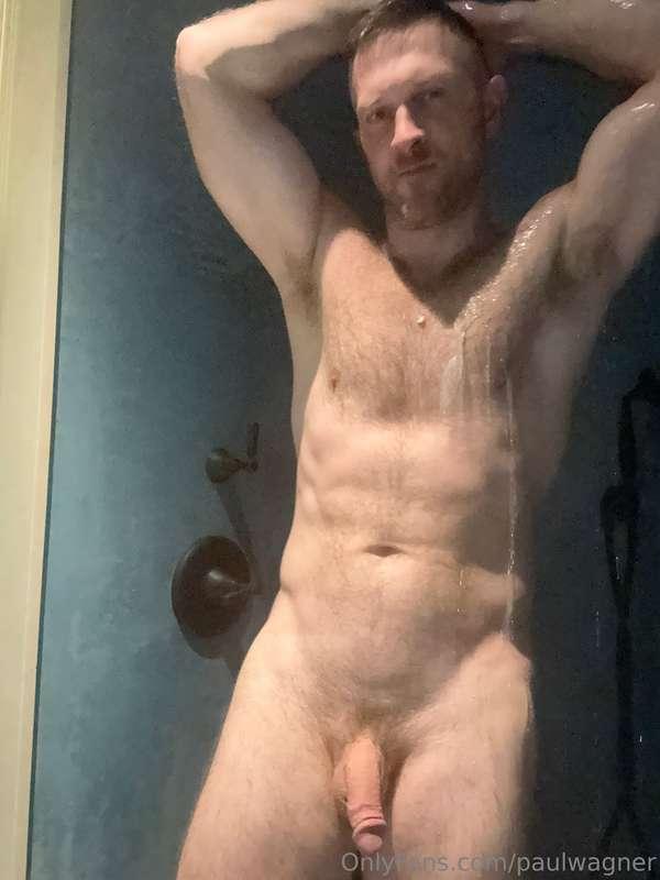 Feeling very wet and wild for a Monday! 😈🍆🚿