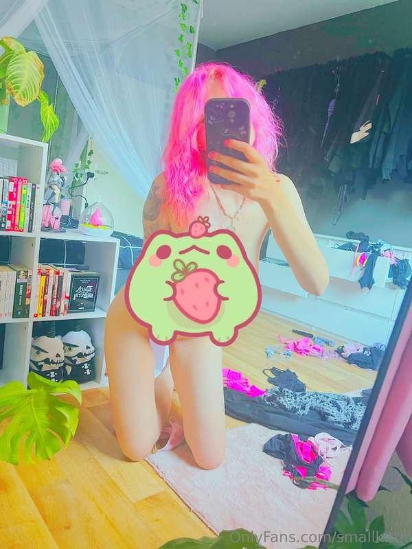 I think the mirror is no longer dirty 😏