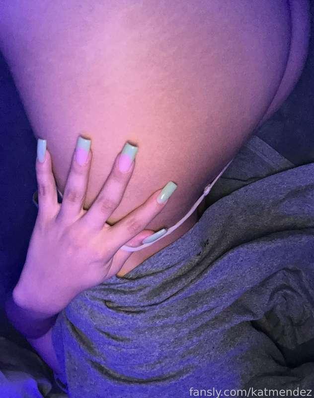 whatcha think of the nails i got done today🥰