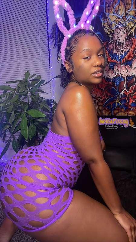 Soft & seductive 💜😏