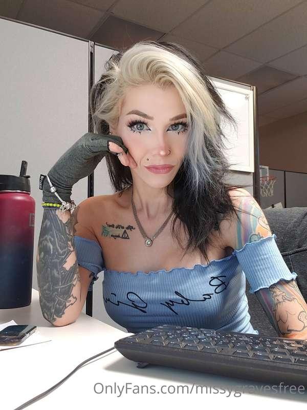 I'm blue dahbadeedahbadyeeeee