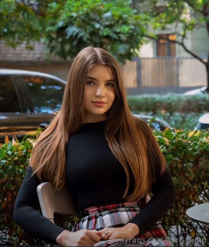 🔥 STOP SCROLLING🔥
She  @michelle_naughty your cock more than..