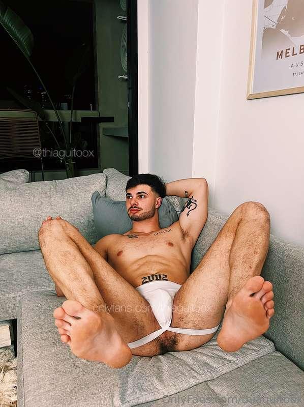 I'm still waiting for you on my couch, are you coming? 🙄