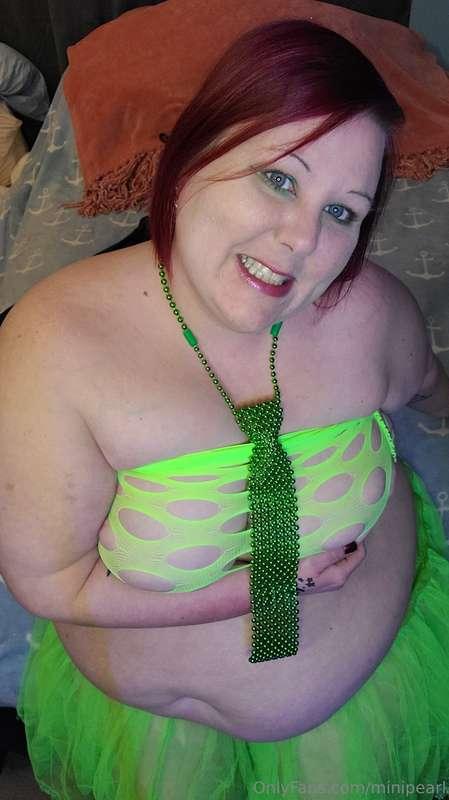 Here is the pre release St Patrick's day pic sesh! Visit the..