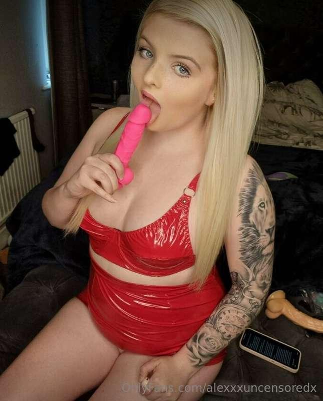 Who needs recess when I’m already the reward? 🍎