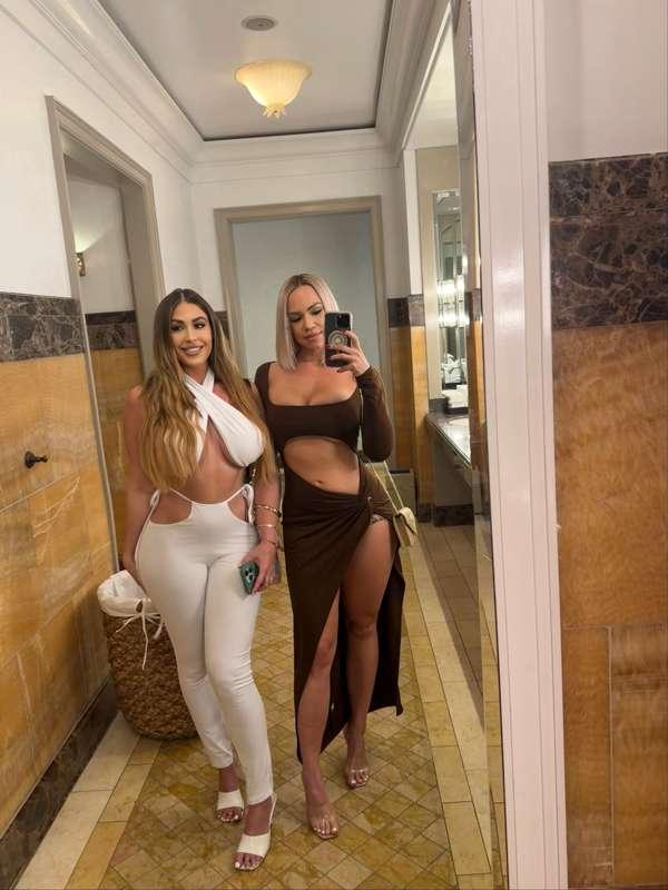 Dont miss out on all my latests with @cheekycharmz in your d..