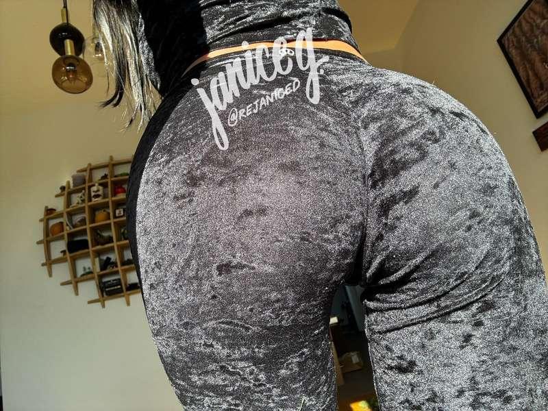 butt pics after pilates 🍑