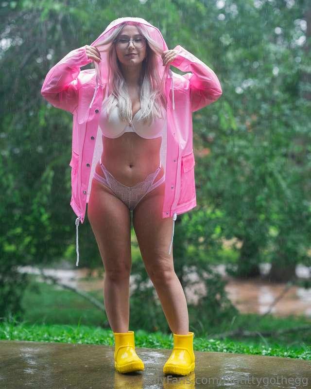 bigtittygothegg image #2