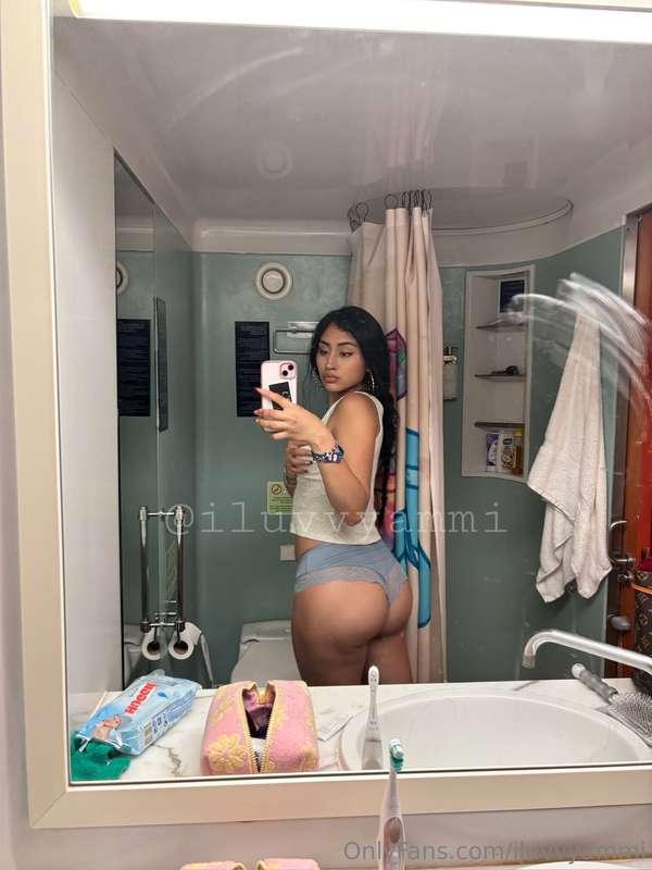 booty-licious