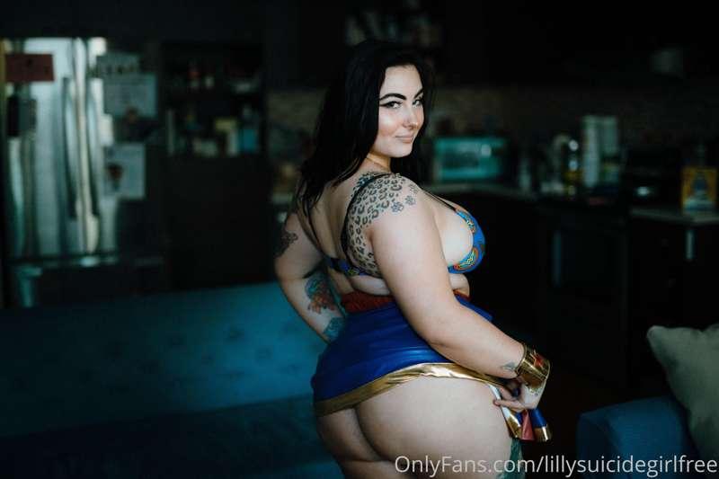 lillysuicidegirlfree image #4