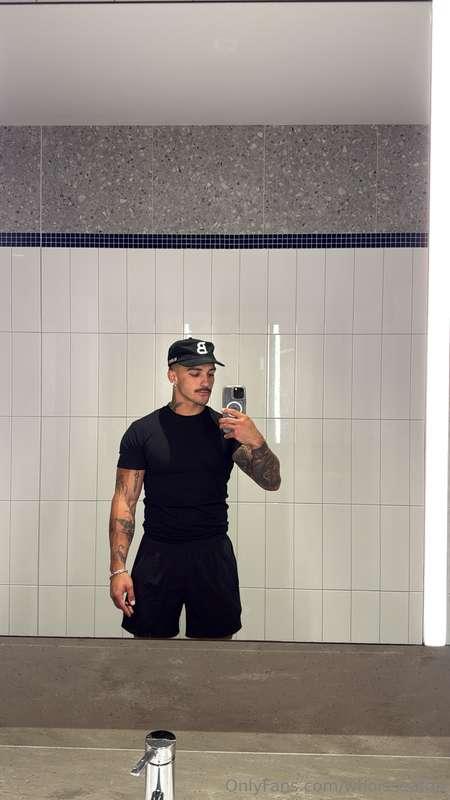 Gym this morning 🥵🥵