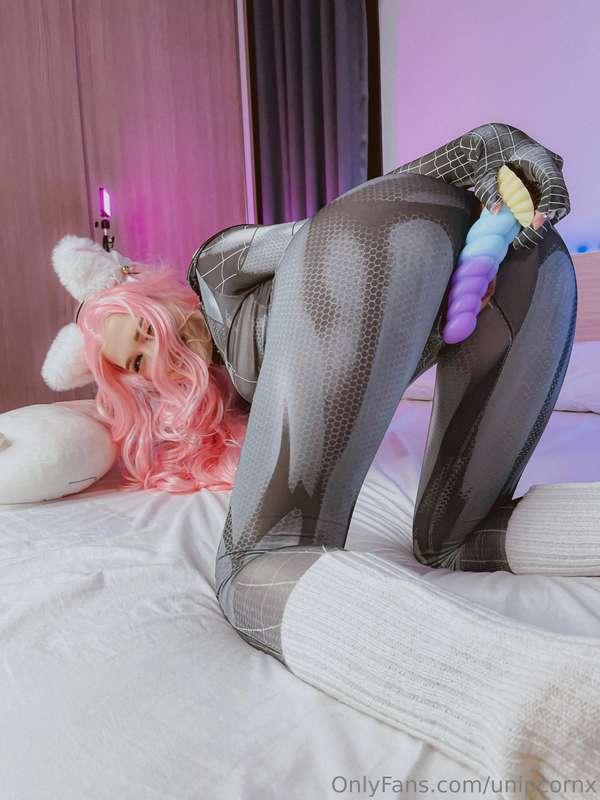 can you help me play with this toy in dm? 🤪💓👀