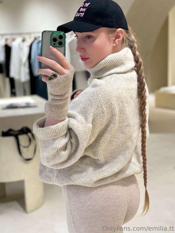 Today I'm in the mood for warm and cozy outfits ❤️‍🔥