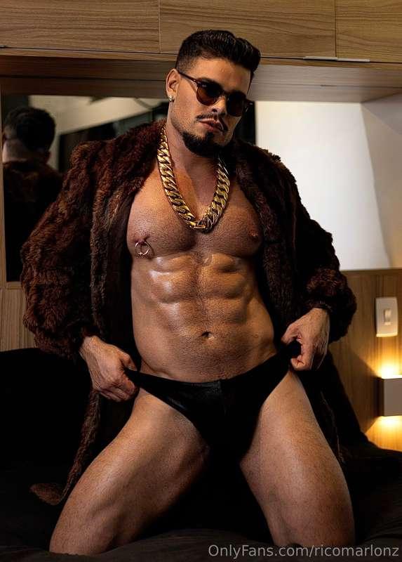 ricomarlonz image #4