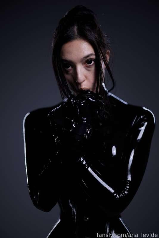 ana_levide image #396