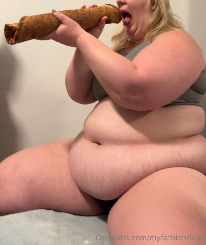 myfatblondegf image #0
