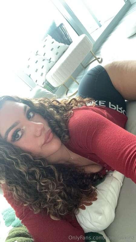 hoesluvkinz main image