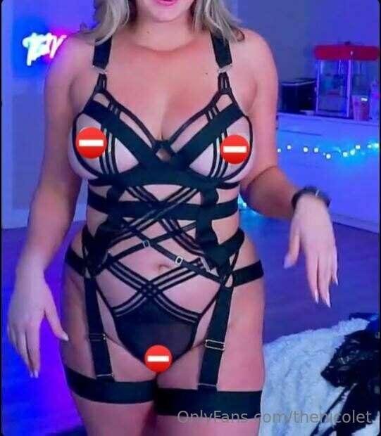 TIP $100 In case you missed my sexy livestream on here!! I t..