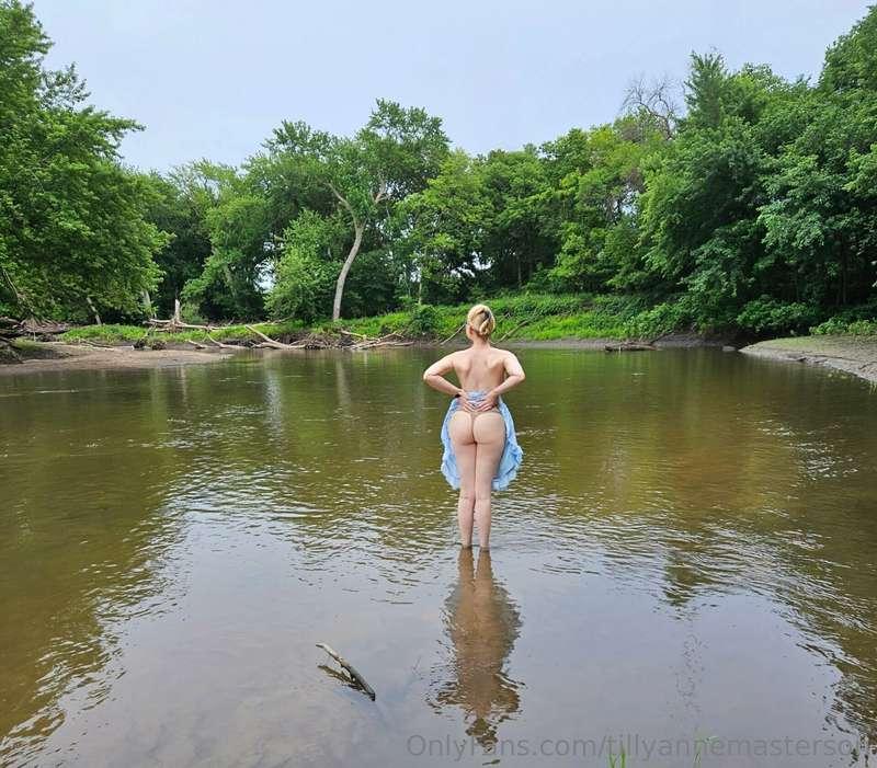 Back at my secret private location for some Summer fun!
