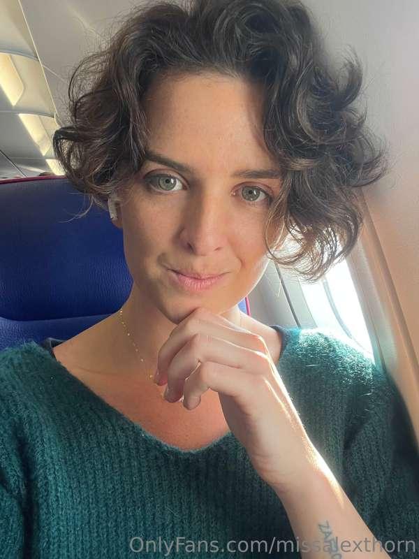 About to take off 😬 some stranger is next to me though so I ..