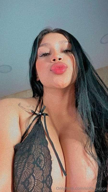 I got the best big tits ever!!