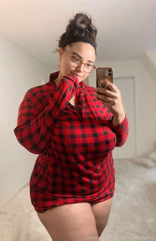 It’s a work from home in my PJs kinda Monday🤓 🌧